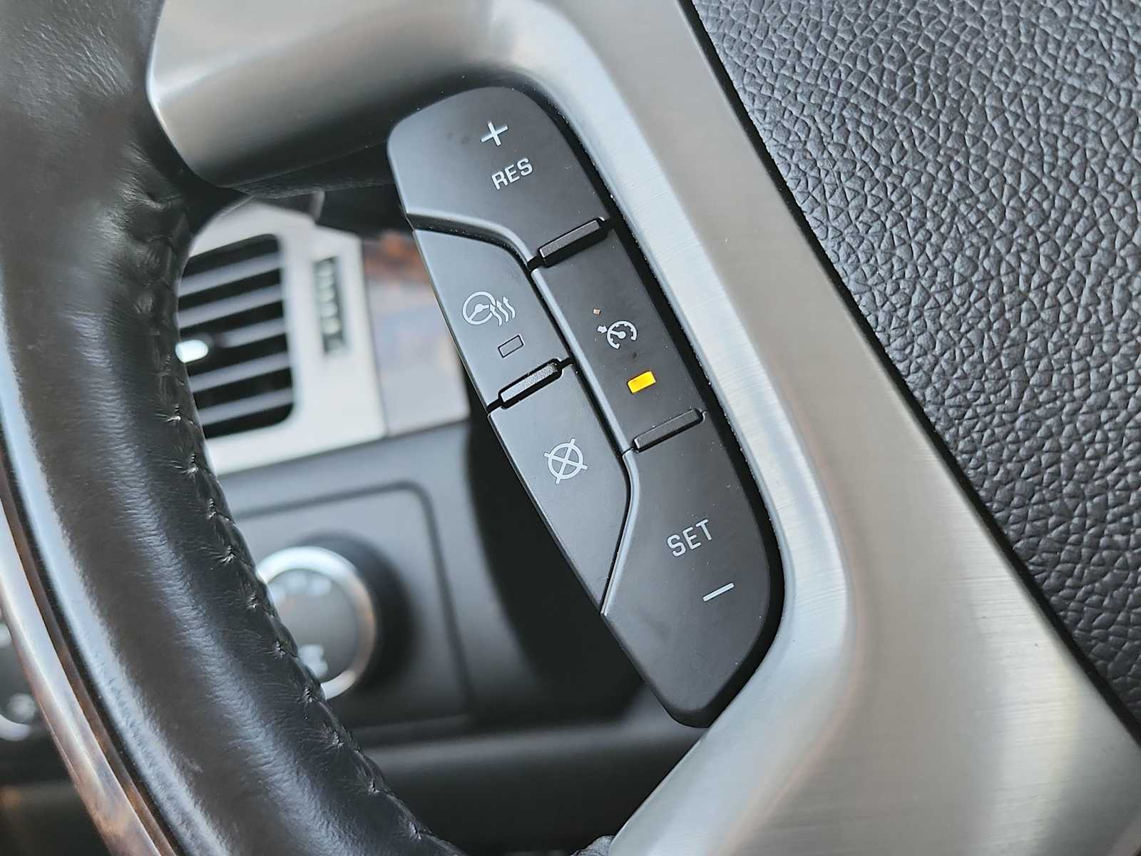 Thumbnail: 2012 GMC Sierra 2500 - 28