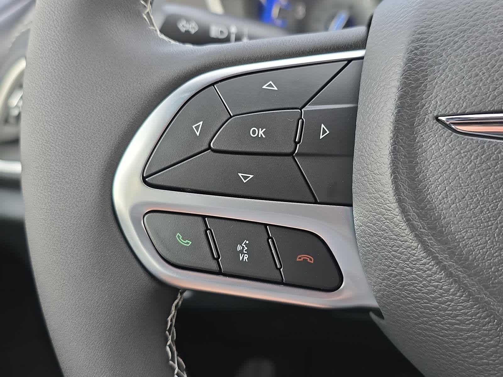 Thumbnail: 2026 Chrysler Pacifica - 27