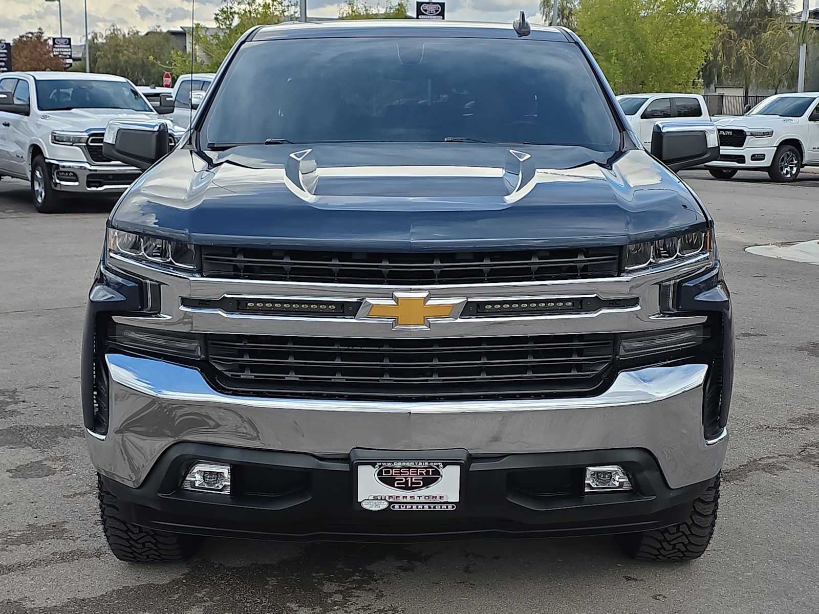Thumbnail: 2020 Chevrolet Silverado 1500 - 3