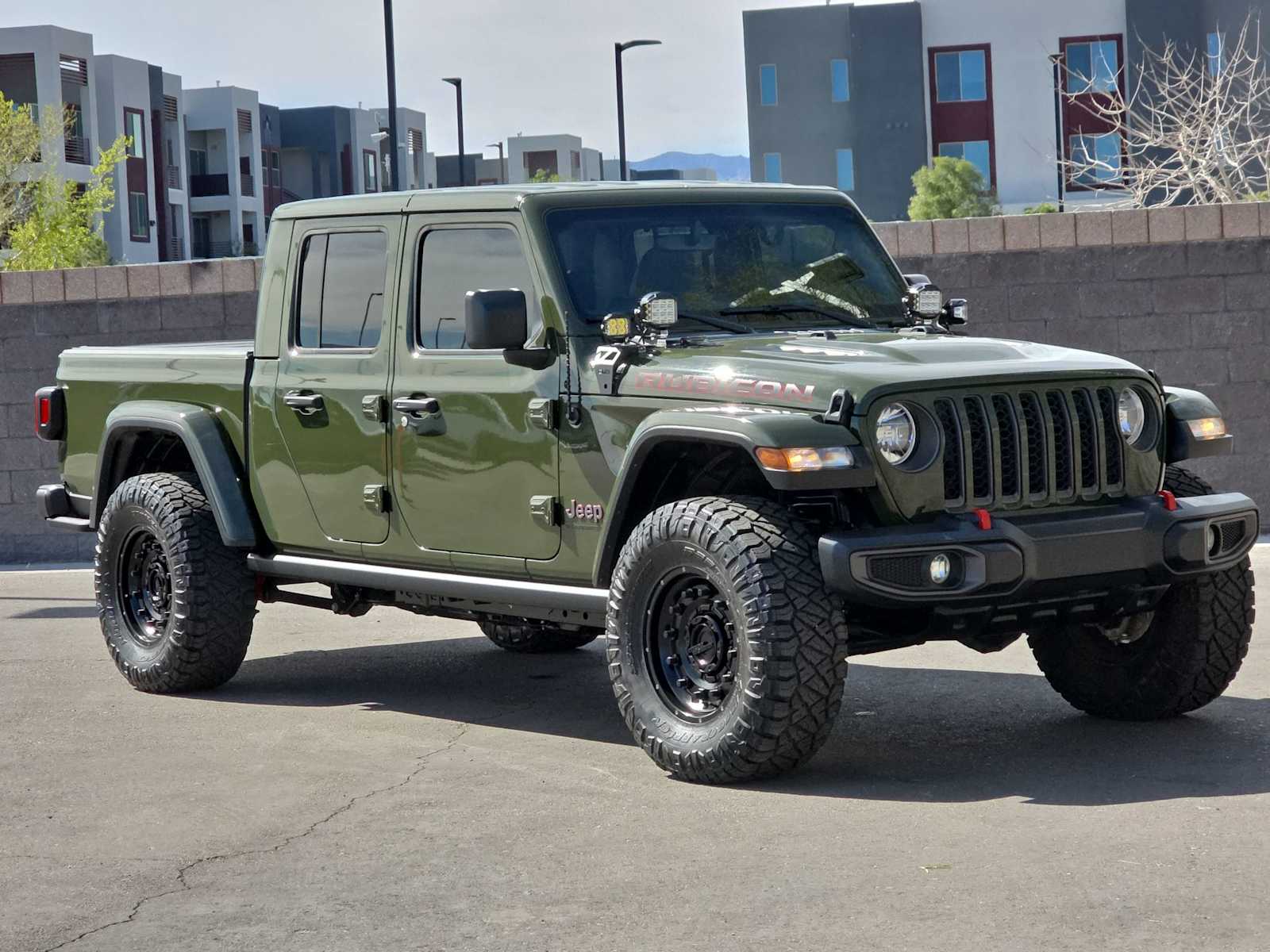 Thumbnail: 2023 Jeep Gladiator - 9