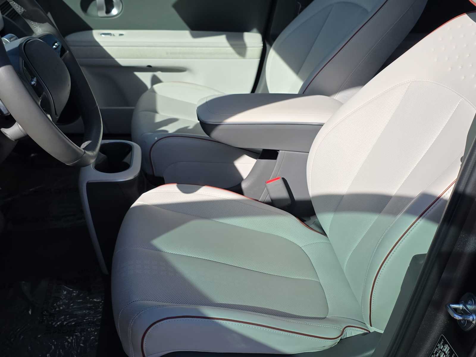 Thumbnail: 2023 Hyundai Ioniq 5 - 15