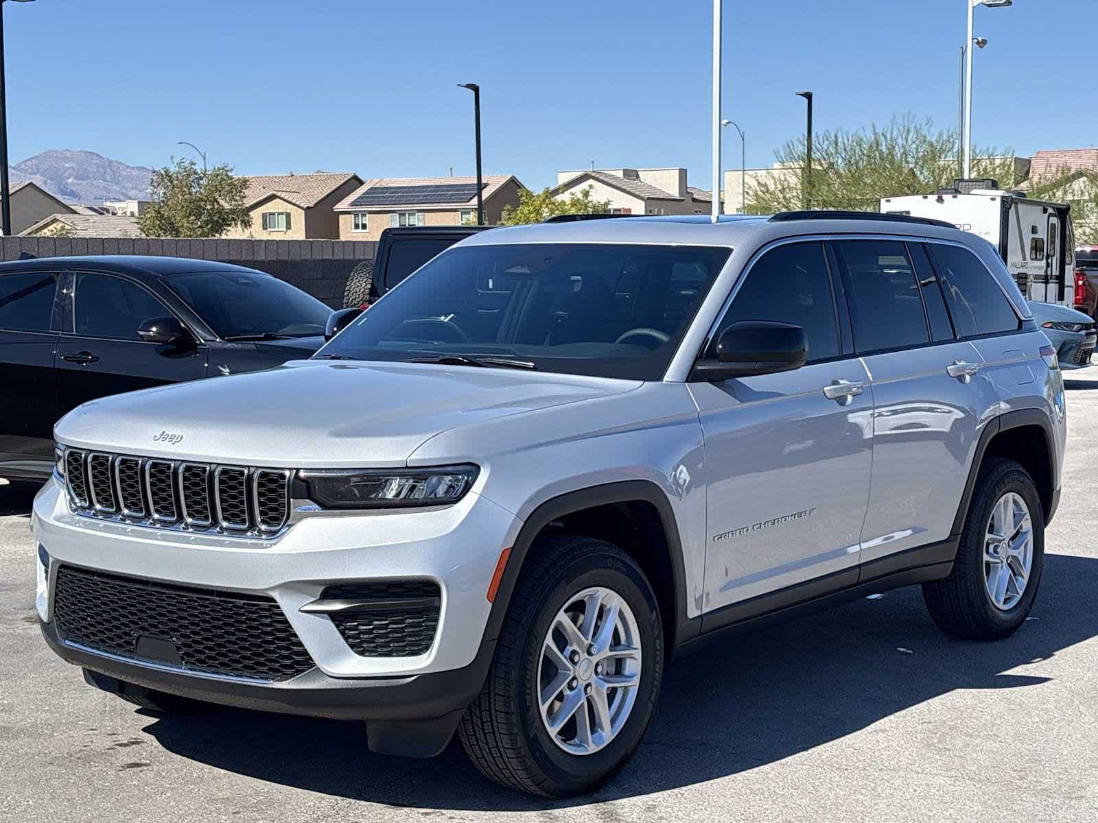 Thumbnail: 2025 Jeep Grand Cherokee - 5