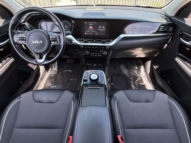 Thumbnail: 2022 Kia Niro - 14