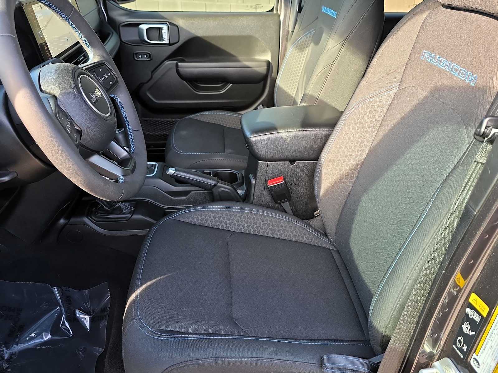 Thumbnail: 2024 Jeep Wrangler - 15