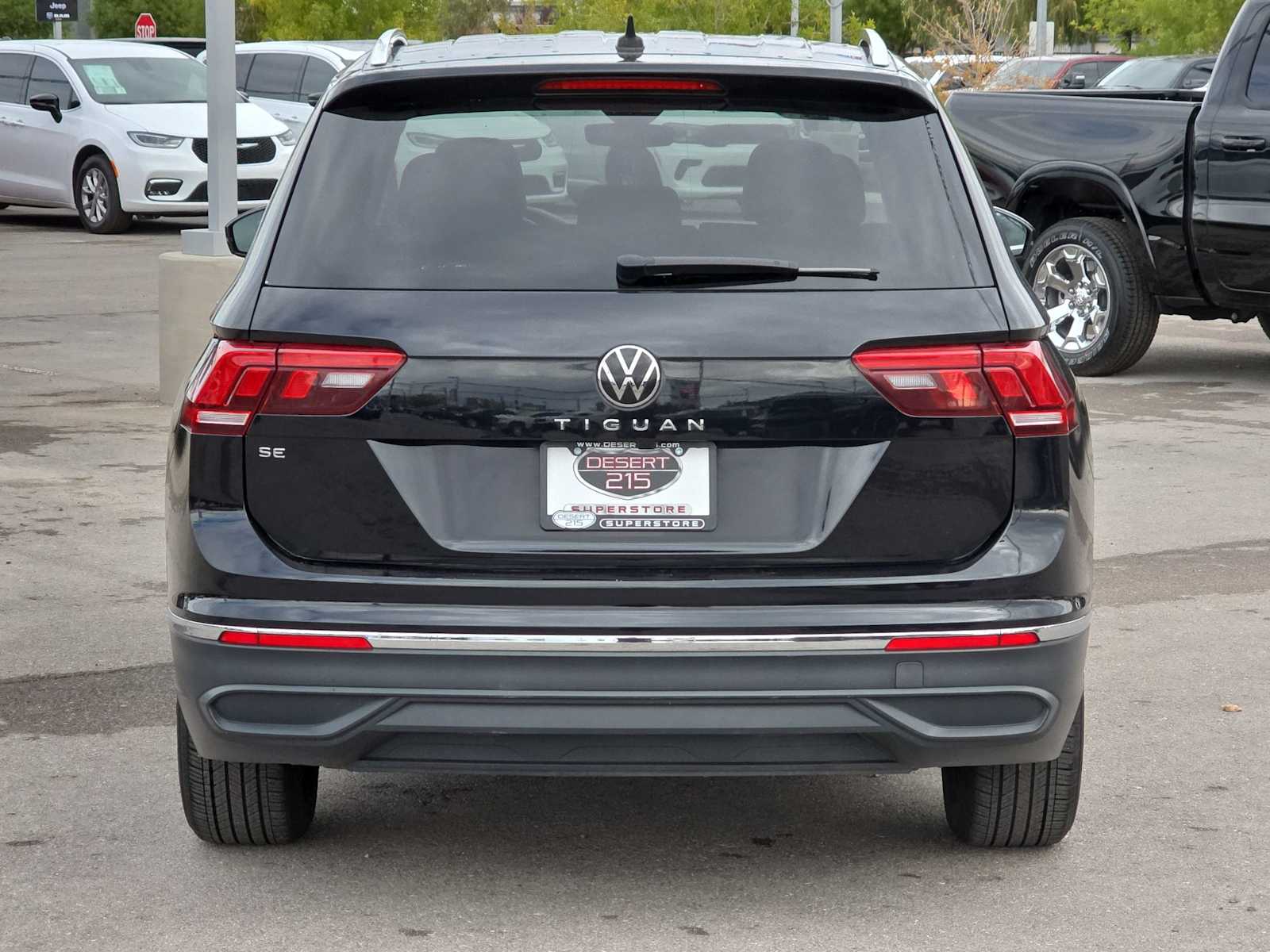 Thumbnail: 2024 Volkswagen Tiguan - 8