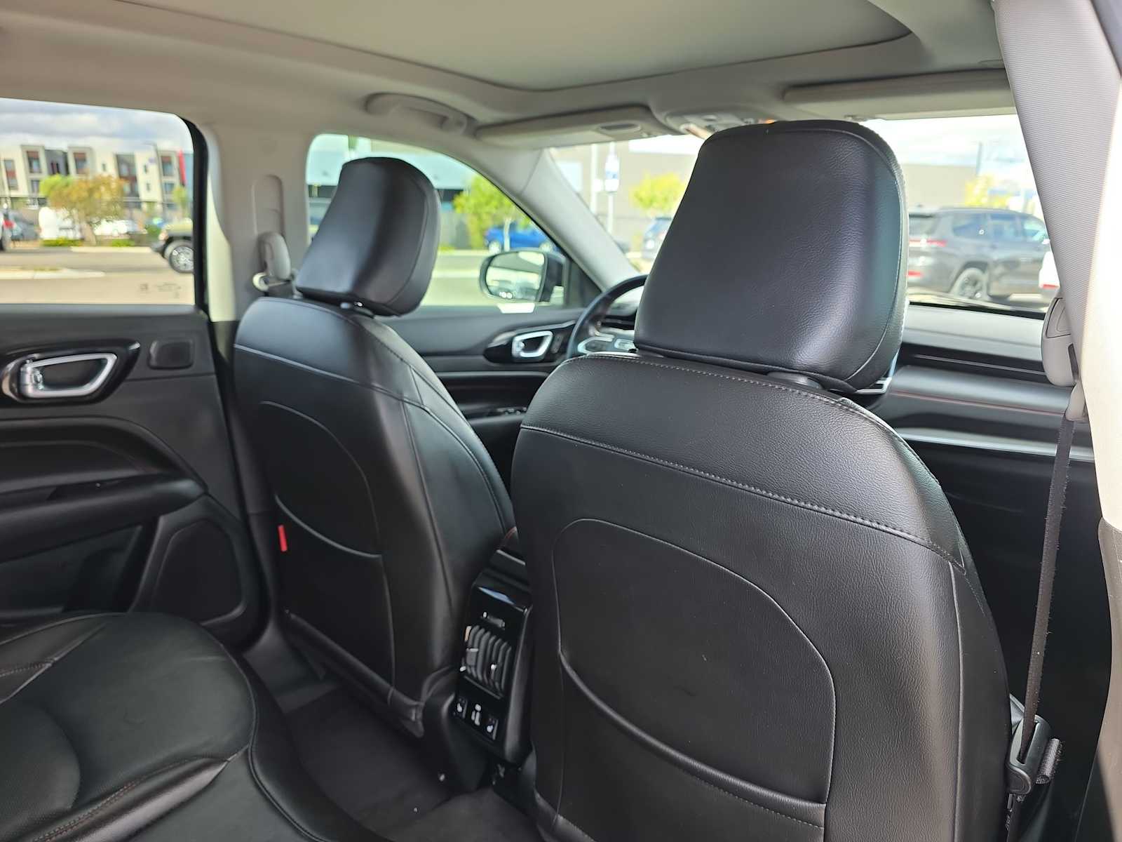 Thumbnail: 2022 Jeep Compass - 16