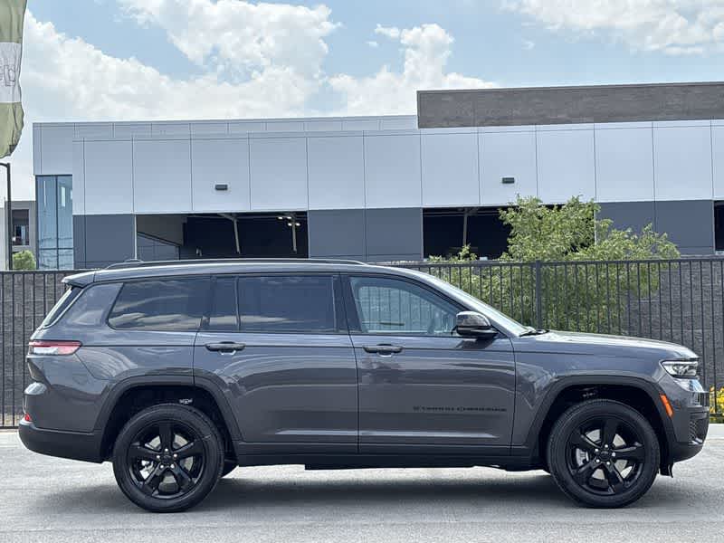 Thumbnail: 2025 Jeep Grand Cherokee L - 5