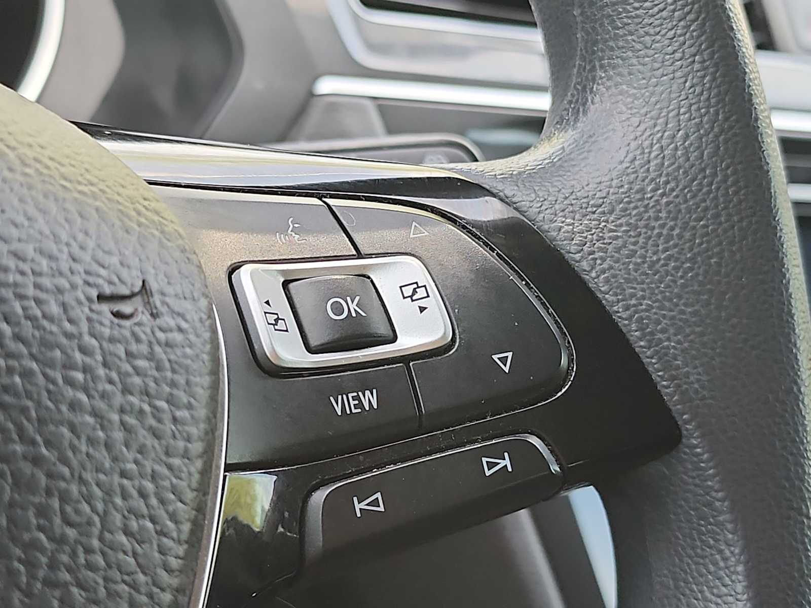 Thumbnail: 2021 Volkswagen Tiguan - 27