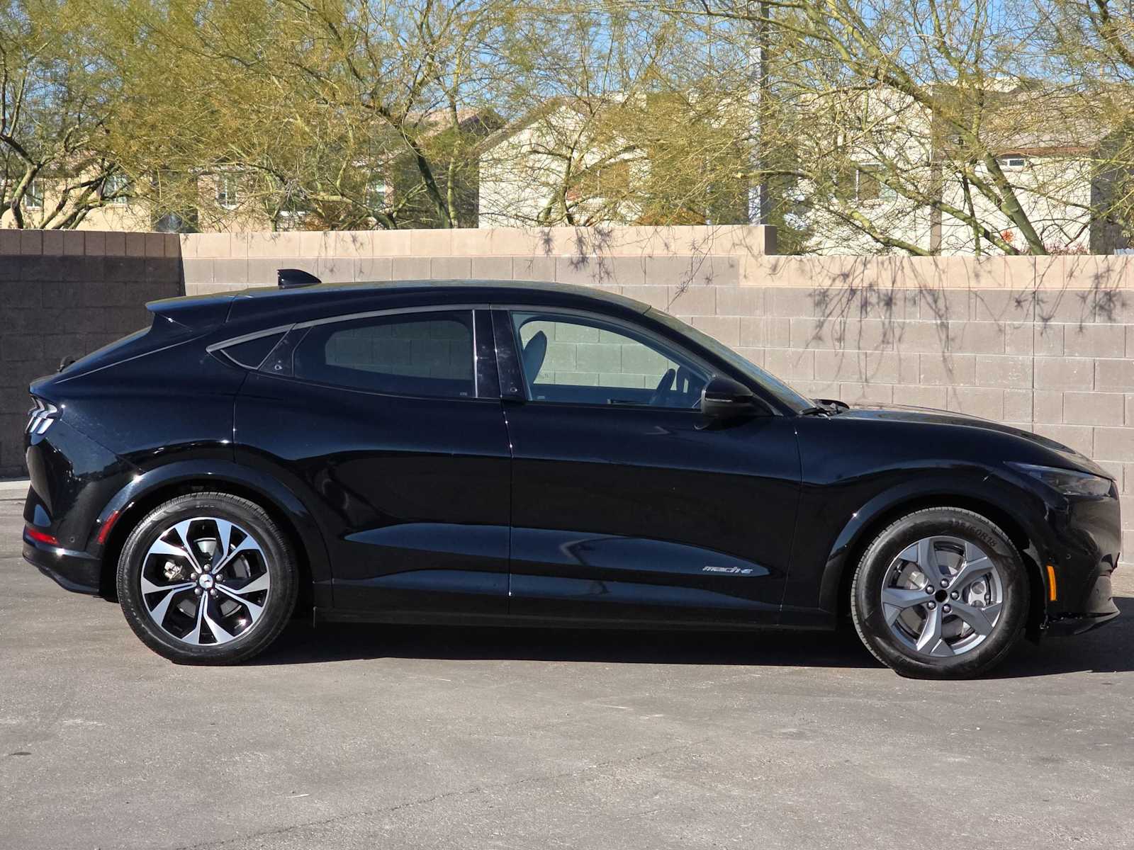 Thumbnail: 2021 Ford Mustang Mach-E - 10