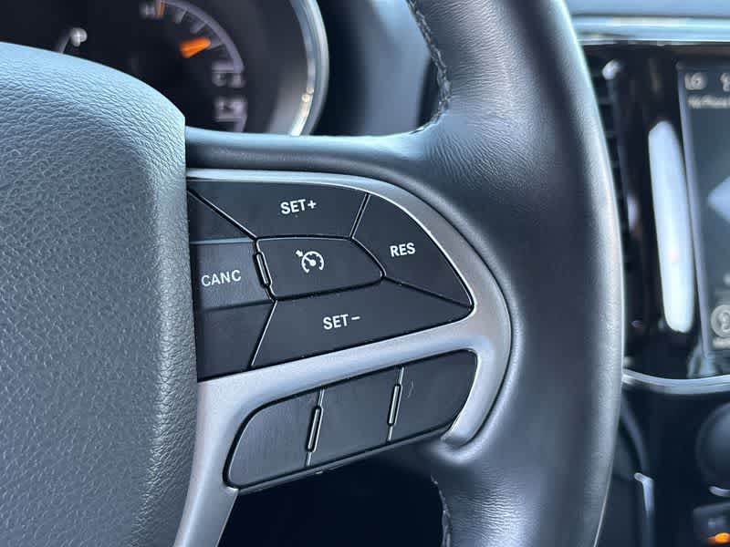 Thumbnail: 2022 Jeep Grand Cherokee - 28