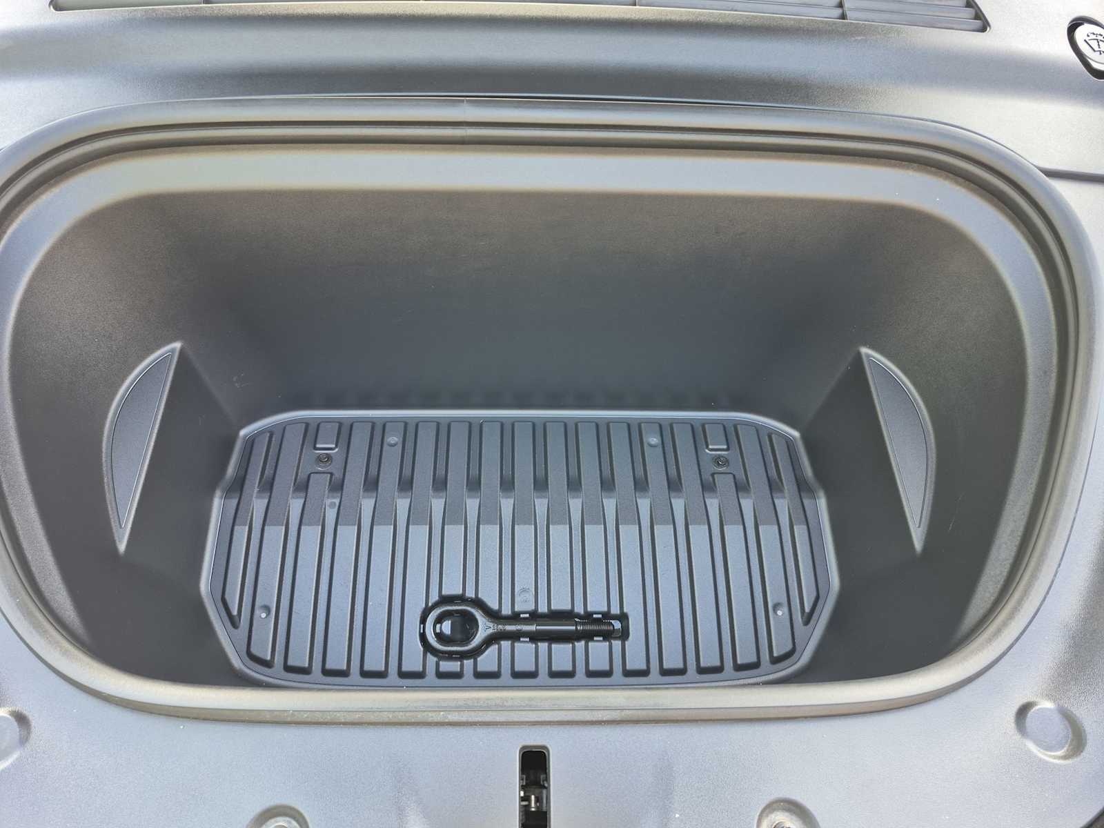 Thumbnail: 2024 Tesla Model Y - 13