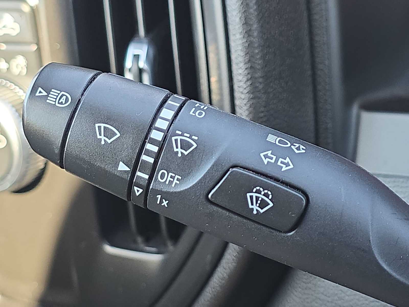 Thumbnail: 2023 GMC Sierra 1500 - 21