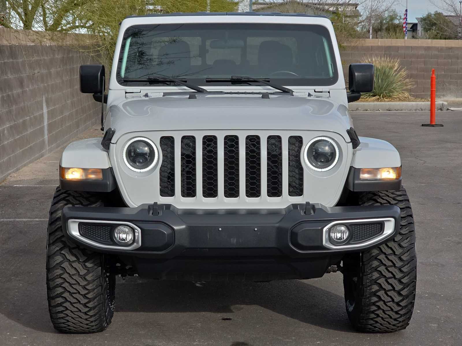 Thumbnail: 2021 Jeep Gladiator - 4