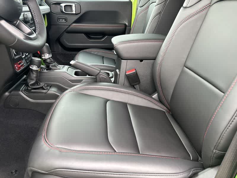 Thumbnail: 2025 Jeep Gladiator - 13