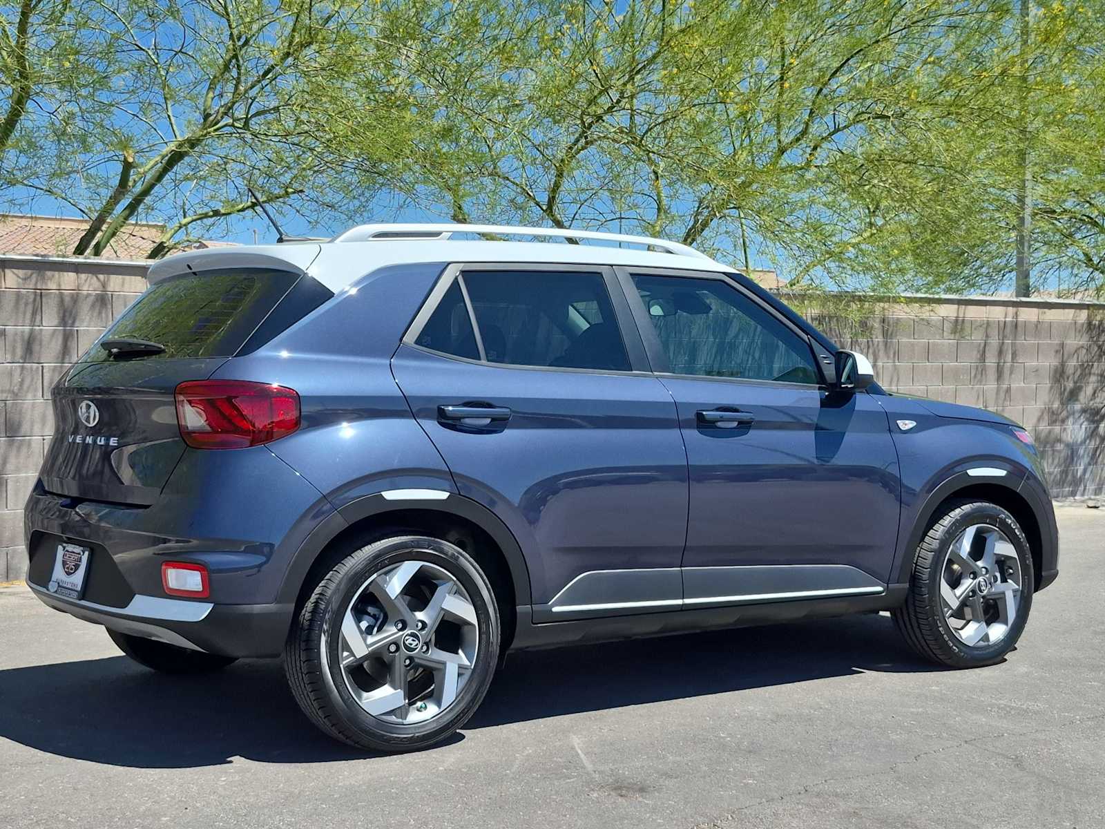 Thumbnail: 2024 Hyundai Venue - 9