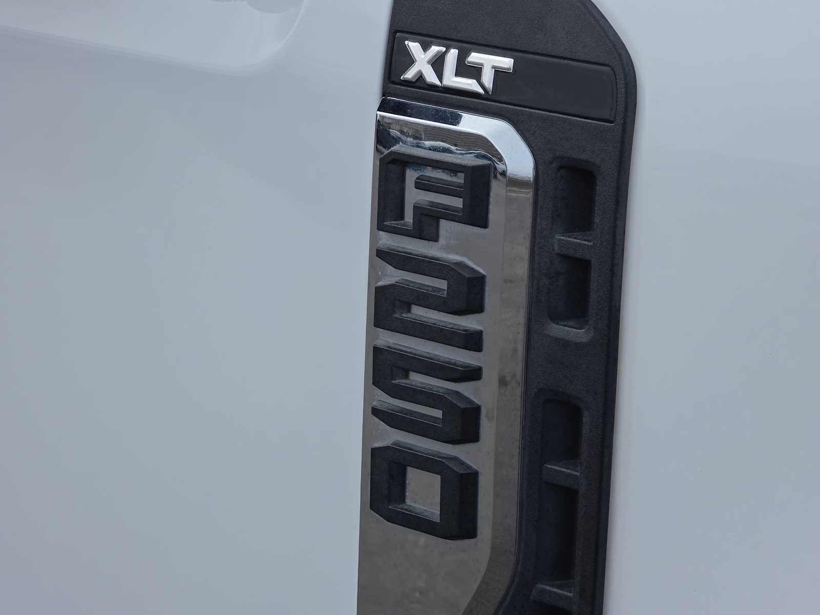 Thumbnail: 2025 Ford Econoline - 11