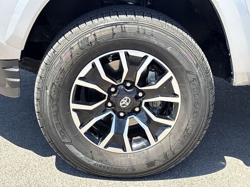Thumbnail: 2019 Toyota Tacoma - 8