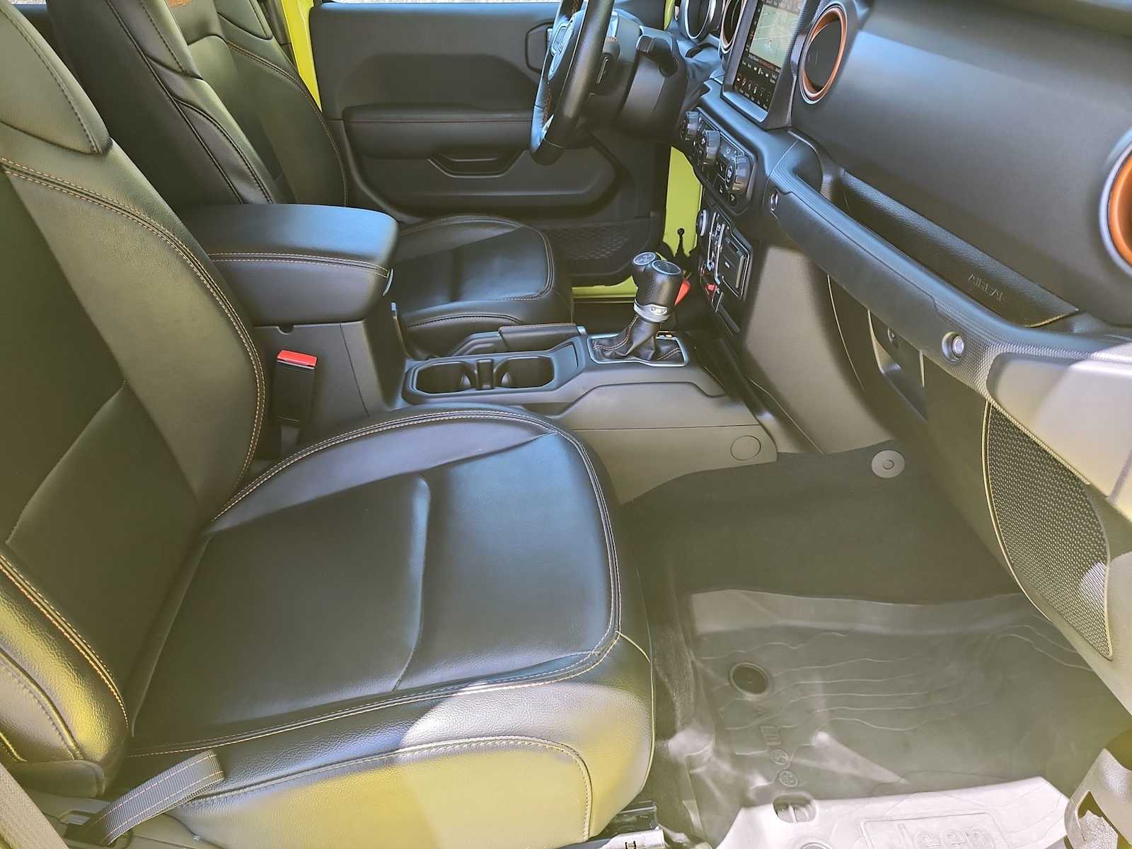 Thumbnail: 2023 Jeep Gladiator - 18