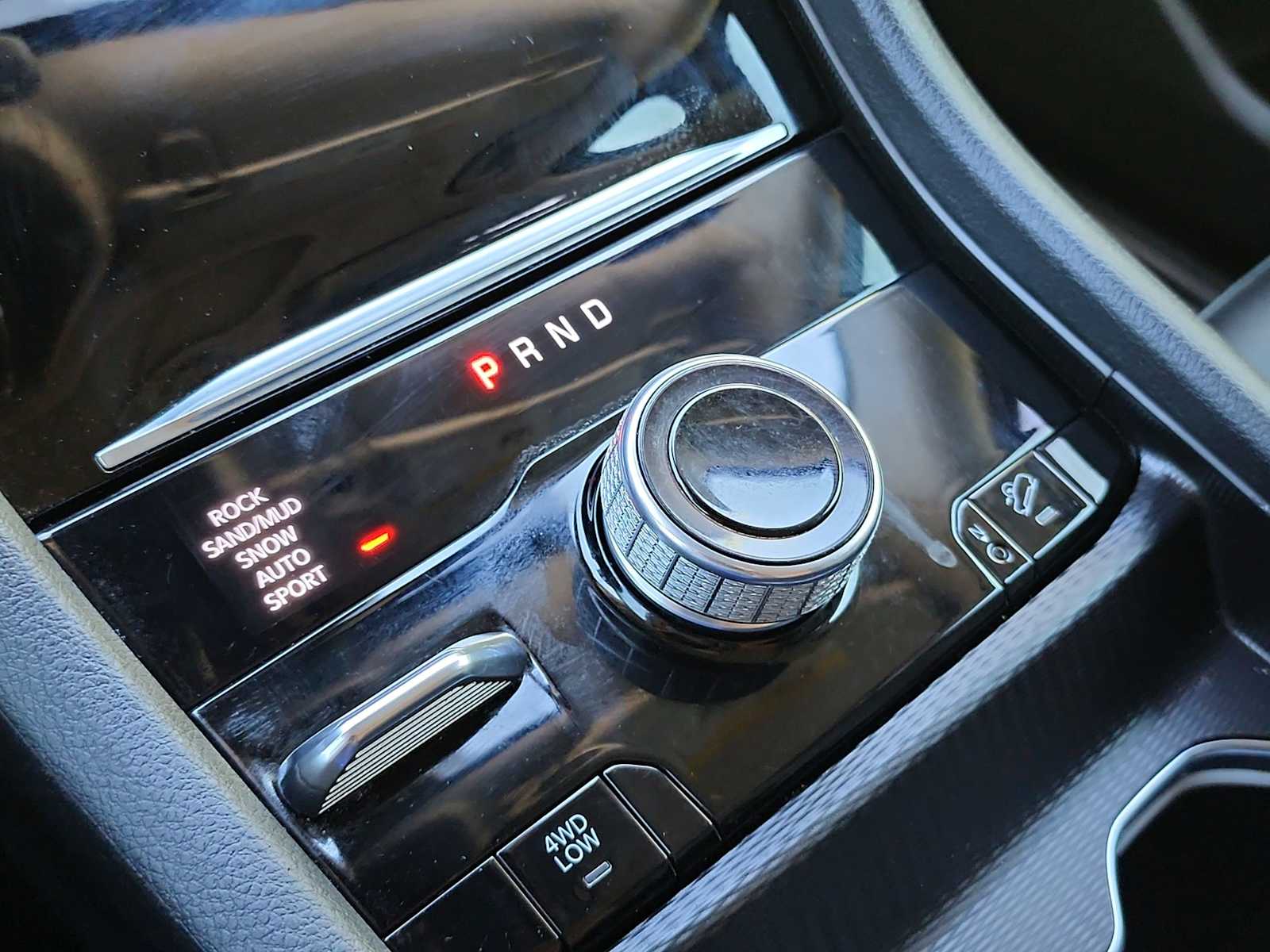 Thumbnail: 2024 Jeep Grand Cherokee - 21