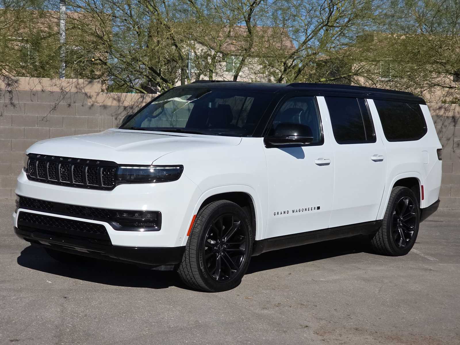 Thumbnail: 2024 Jeep Grand Wagoneer L - 5