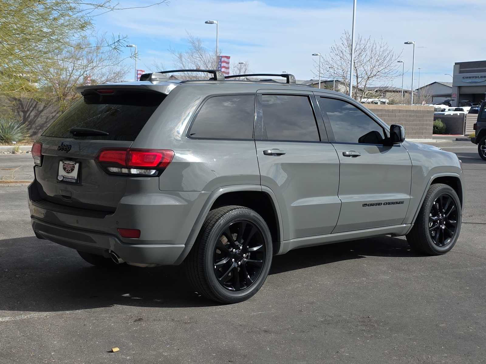 Thumbnail: 2022 Jeep Grand Cherokee - 9