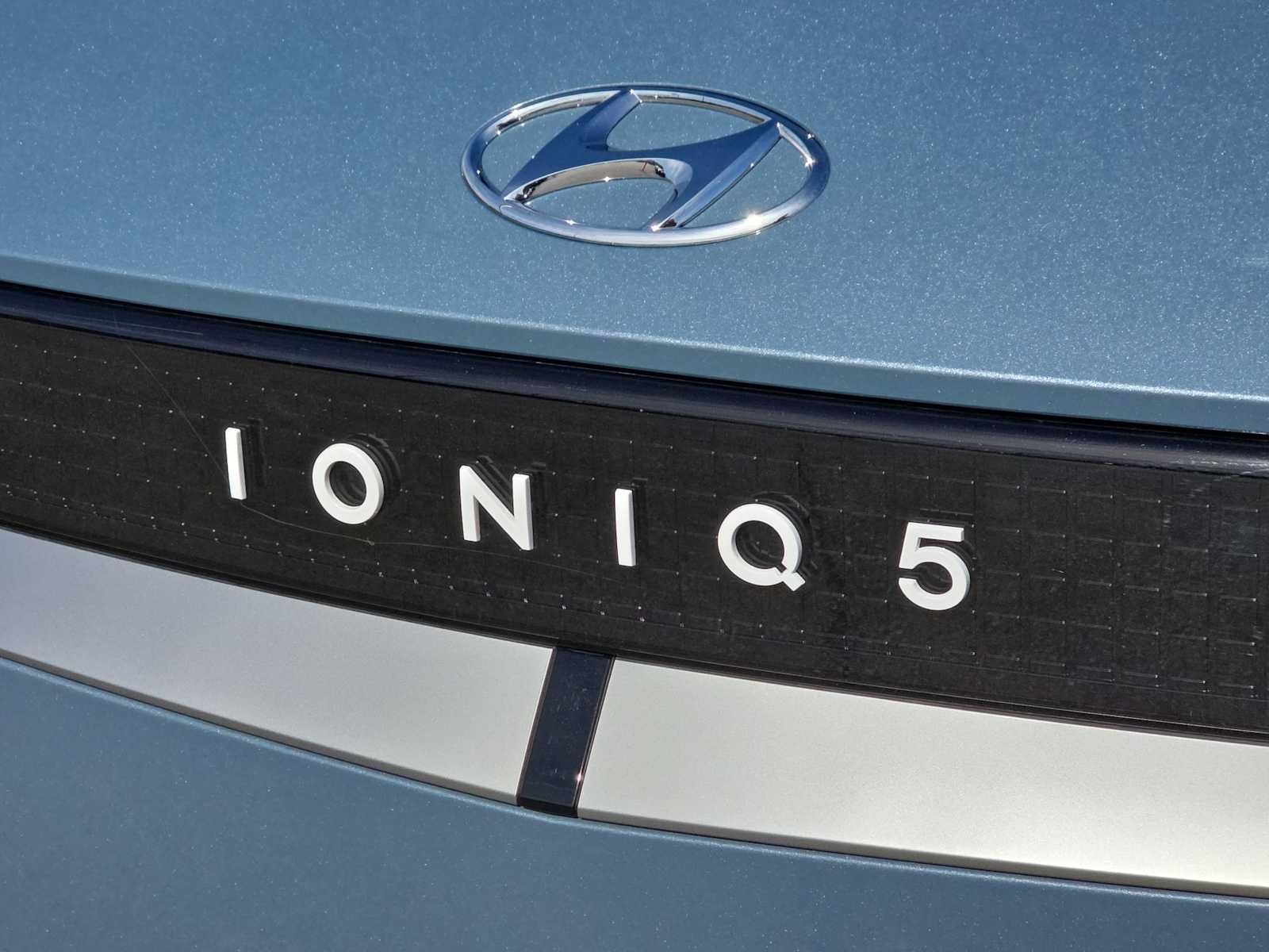 Thumbnail: 2024 Hyundai Ioniq 5 - 11