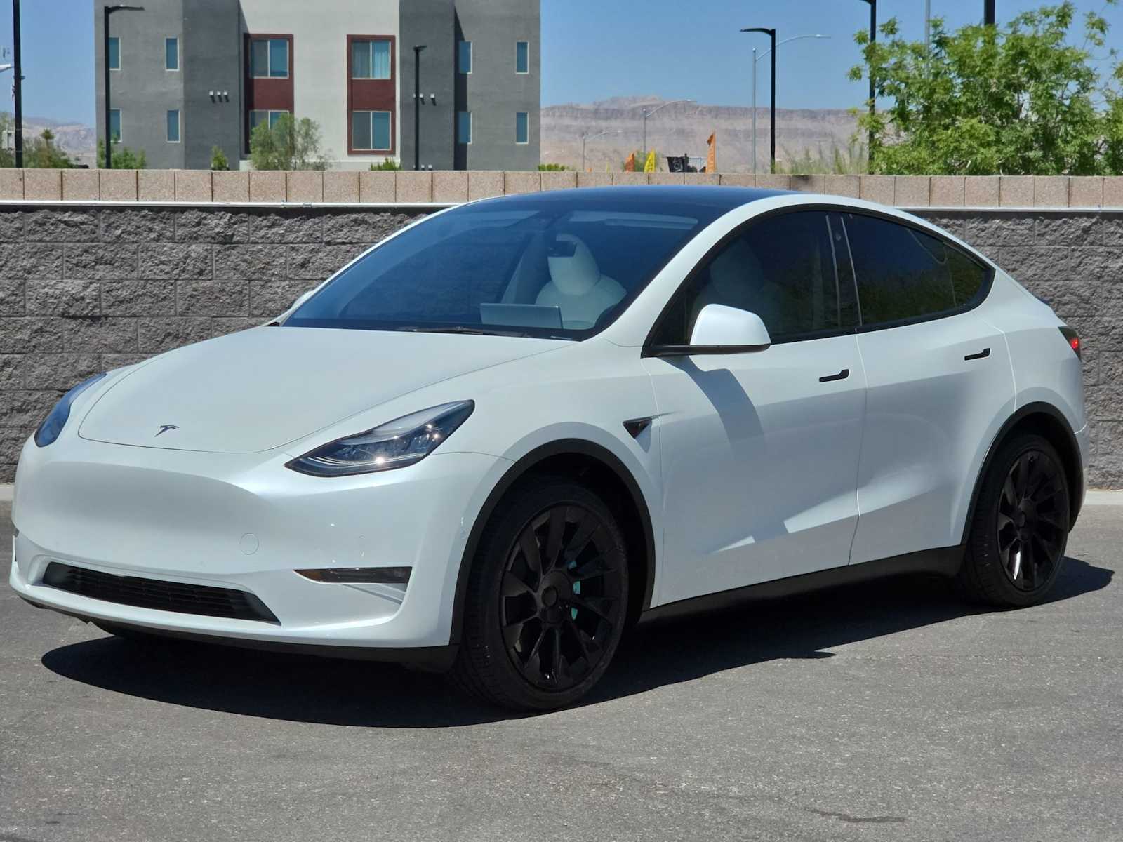 Thumbnail: 2021 Tesla Model Y - 5