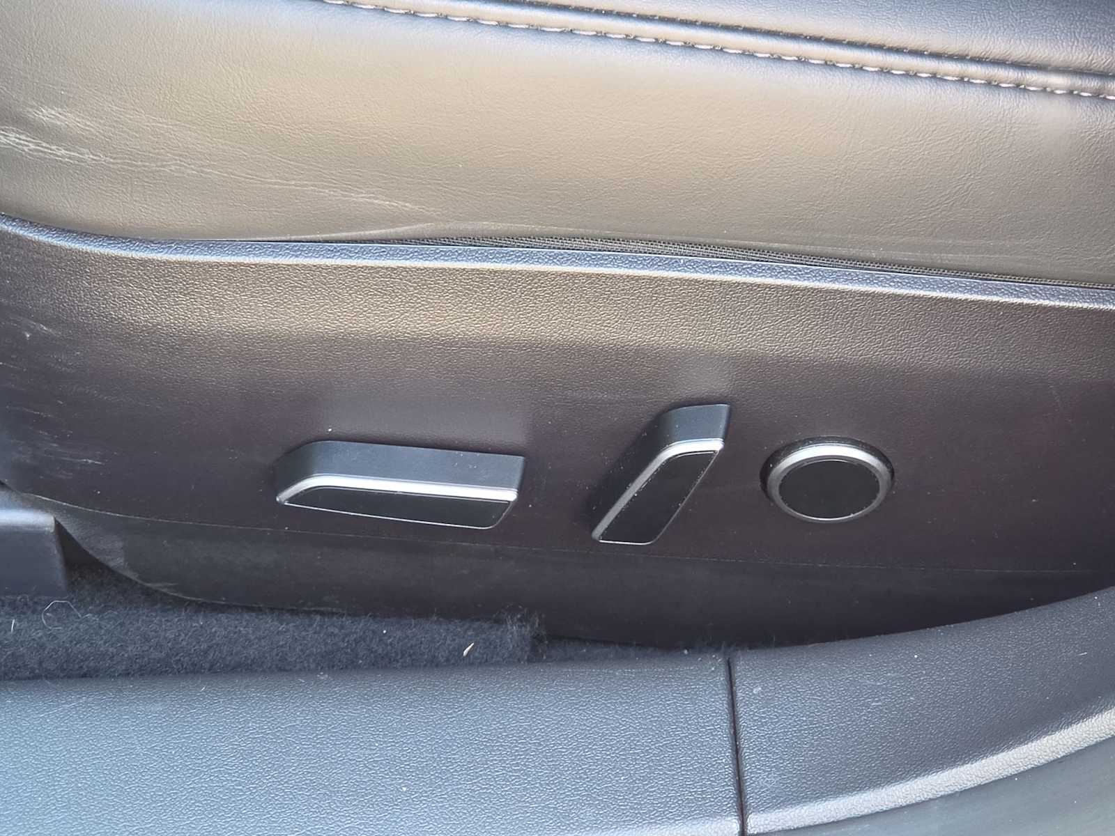 Thumbnail: 2023 Tesla Model 3 - 26