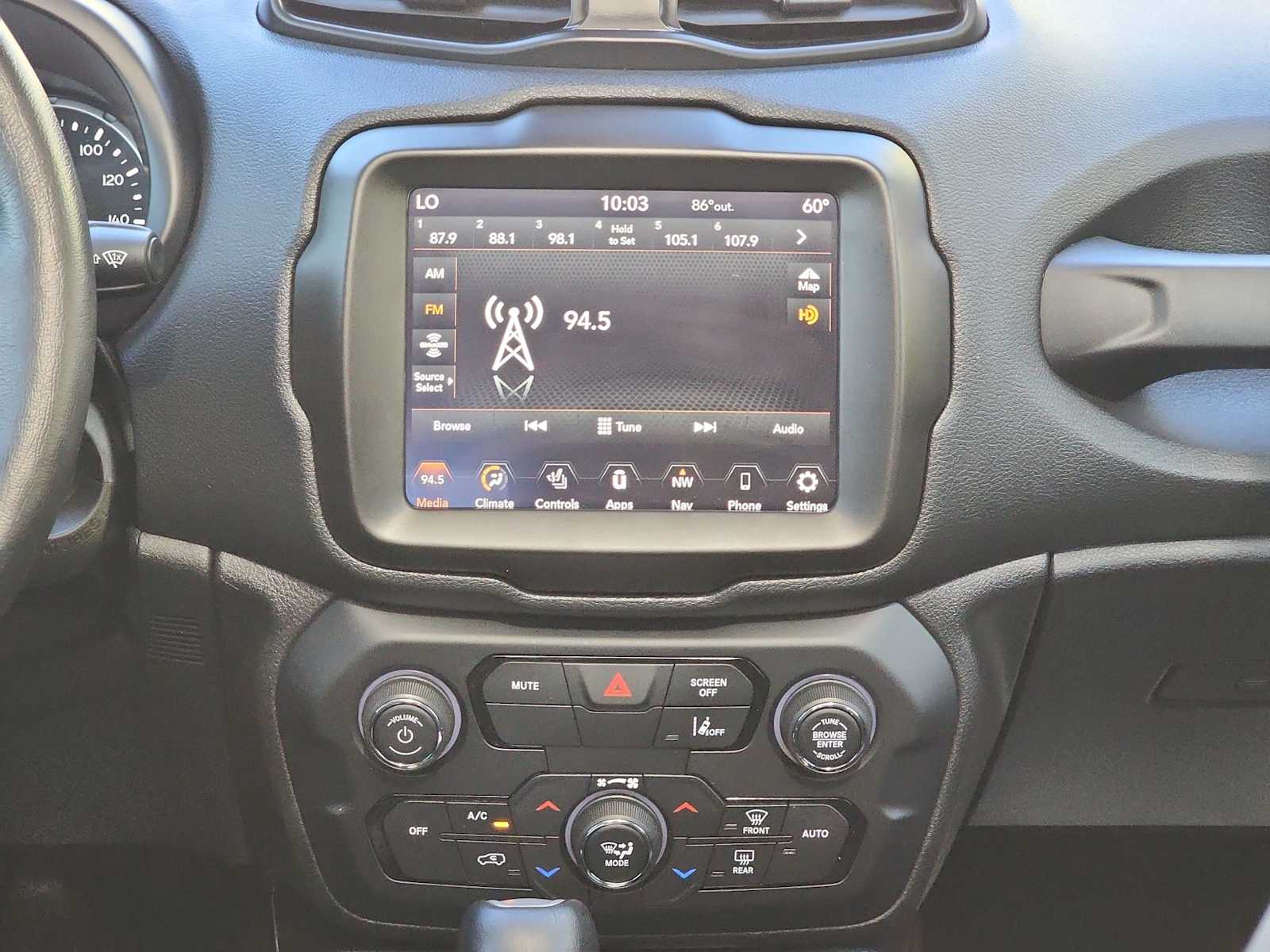 Thumbnail: 2023 Jeep Renegade - 20