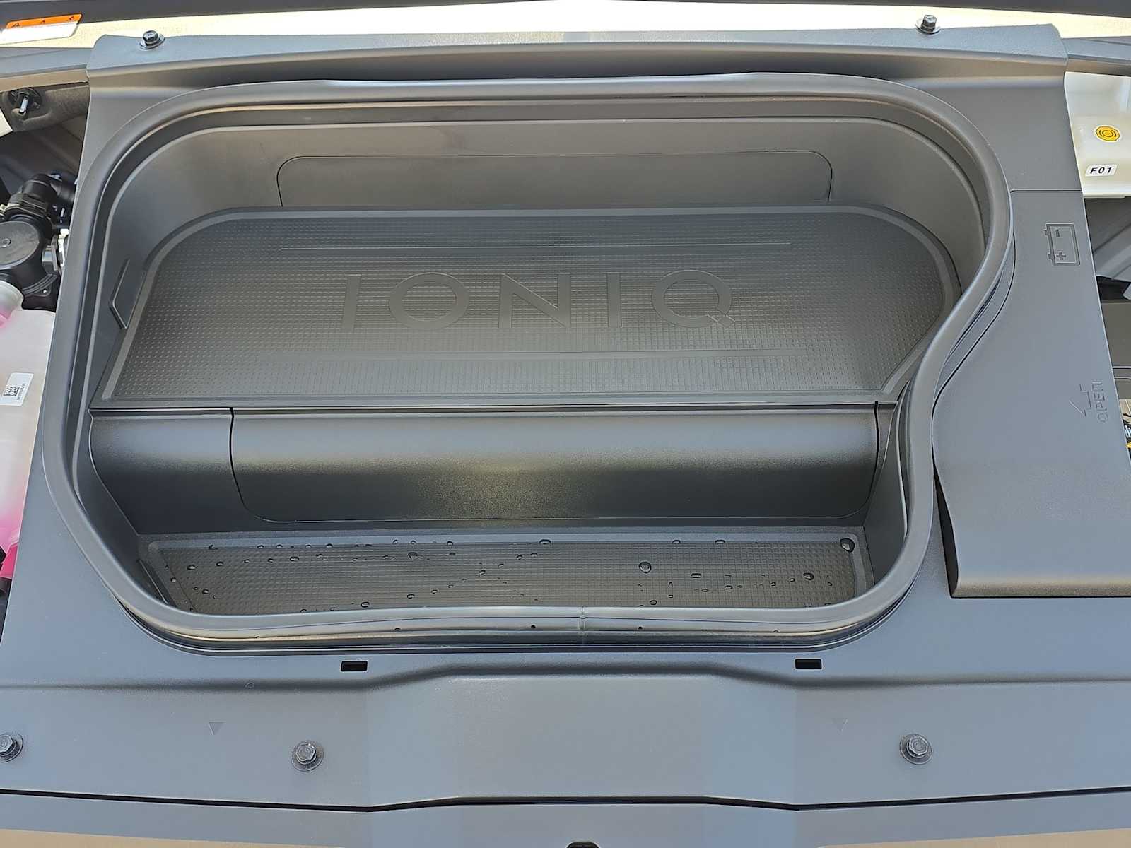 Thumbnail: 2024 Hyundai Ioniq 6 - 13