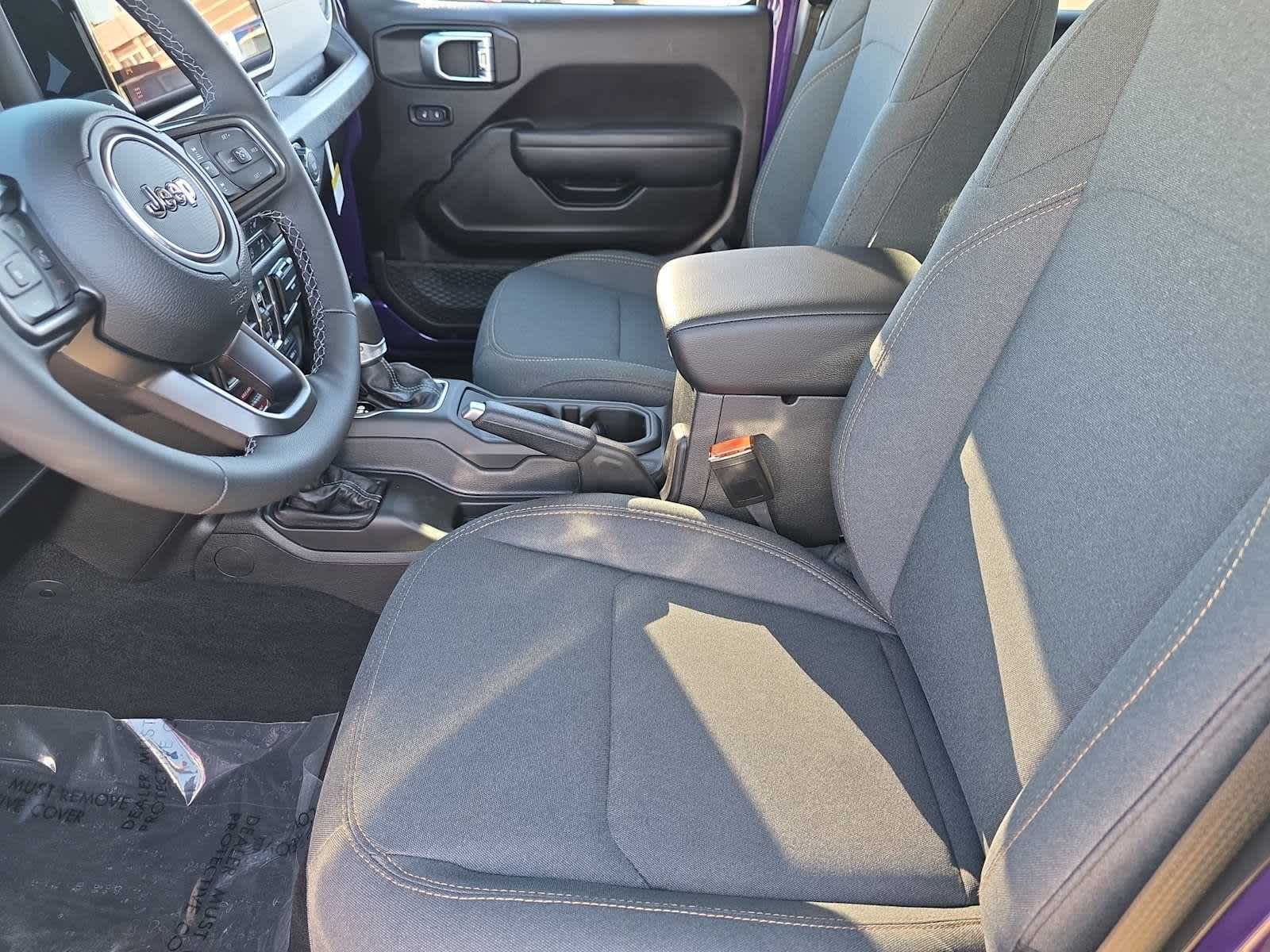 Thumbnail: 2026 Jeep Gladiator - 15