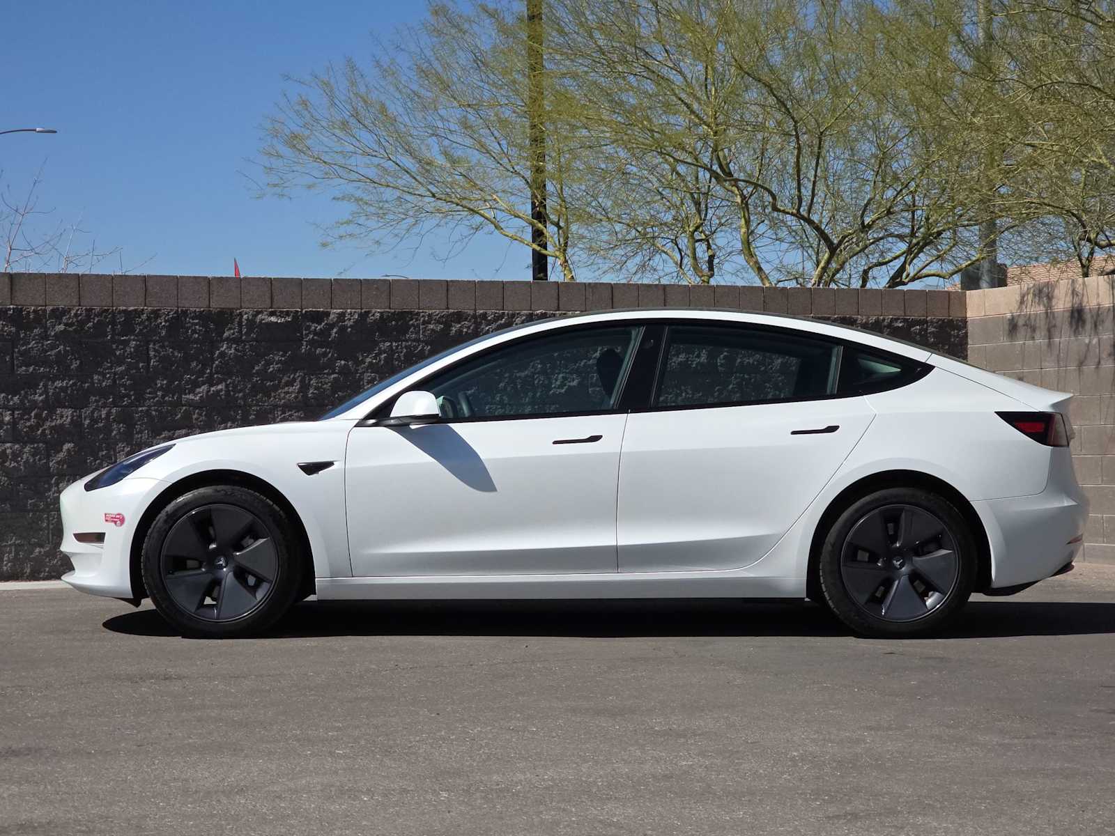 Thumbnail: 2023 Tesla Model 3 - 6