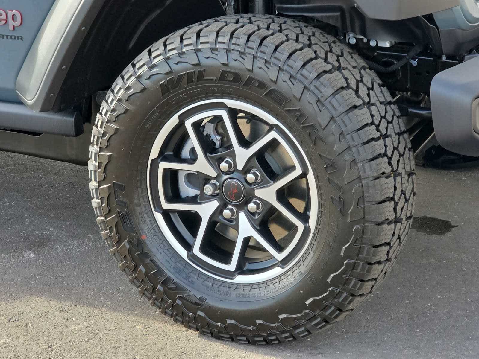 Thumbnail: 2026 Jeep Gladiator - 18