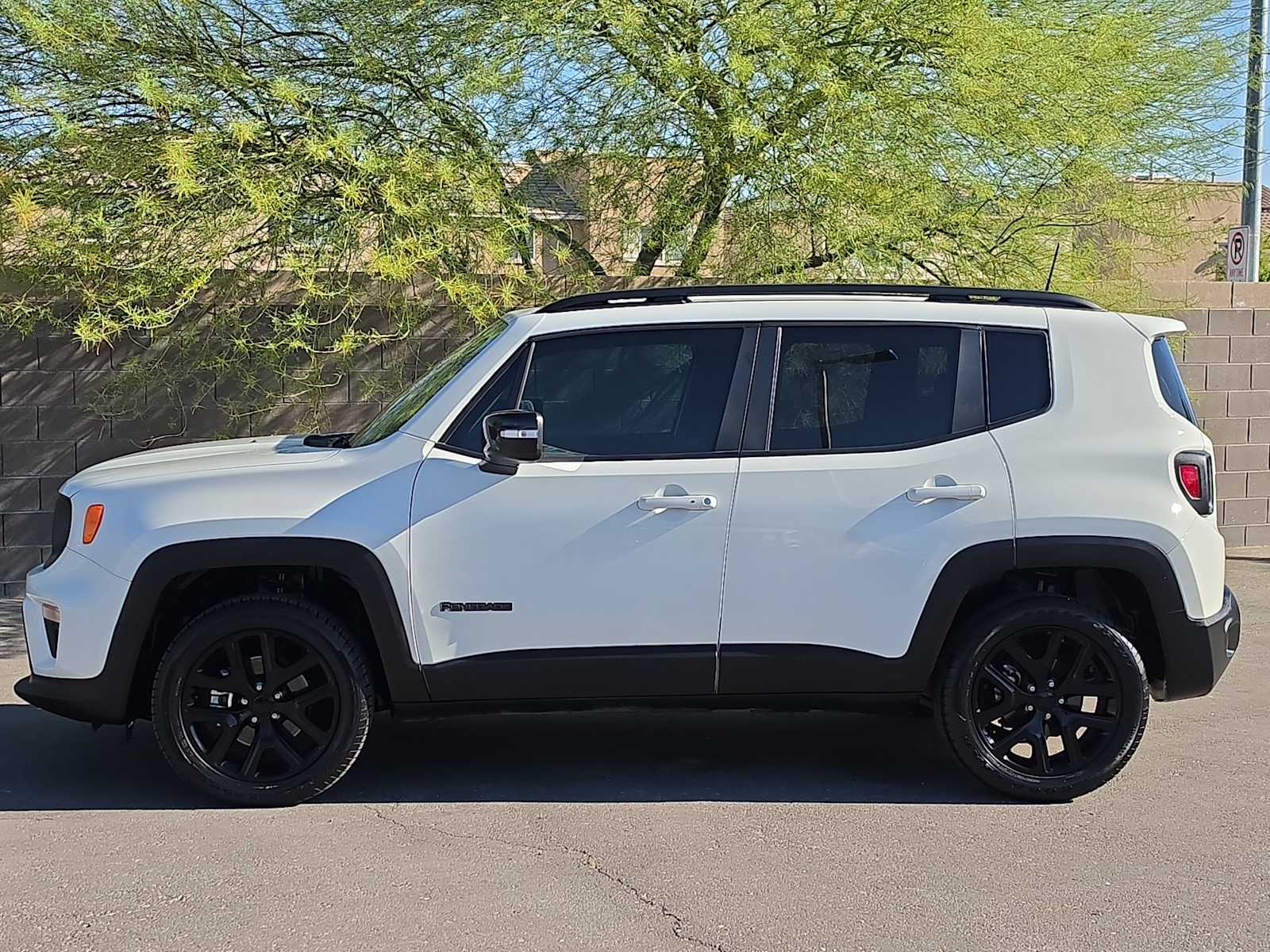 Thumbnail: 2023 Jeep Renegade - 6