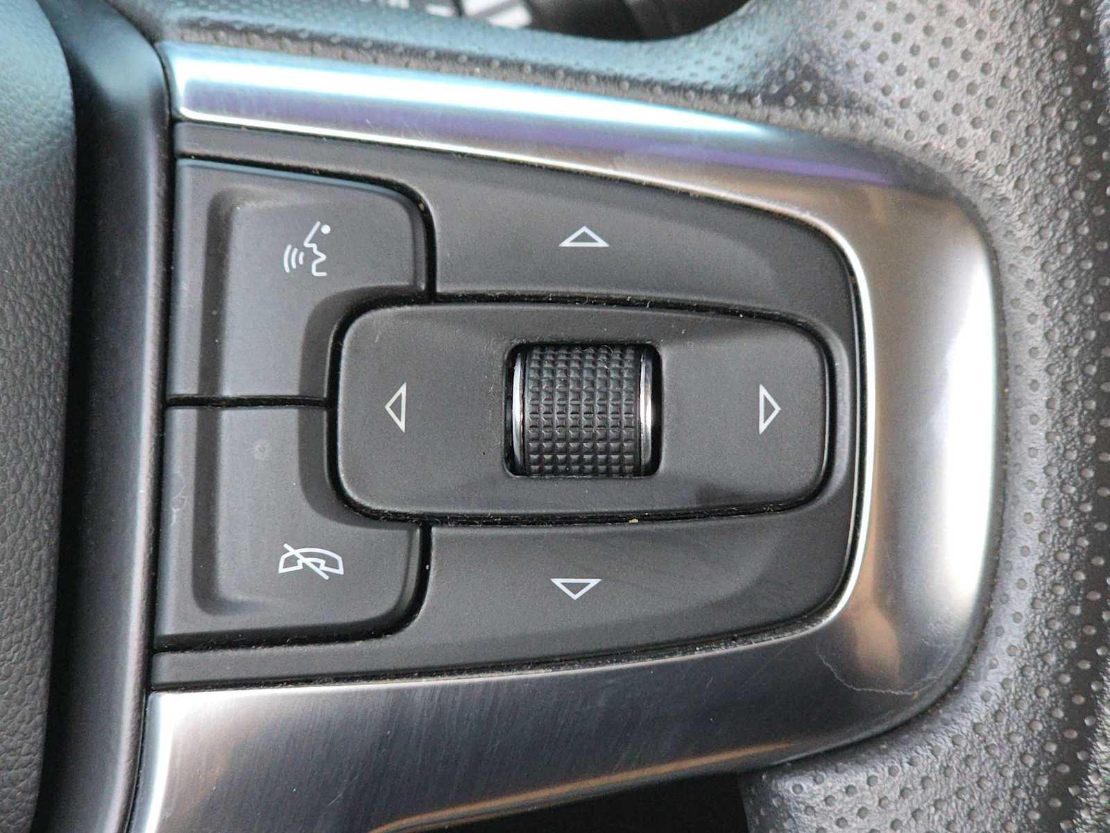 Thumbnail: 2022 Chevrolet Blazer - 28