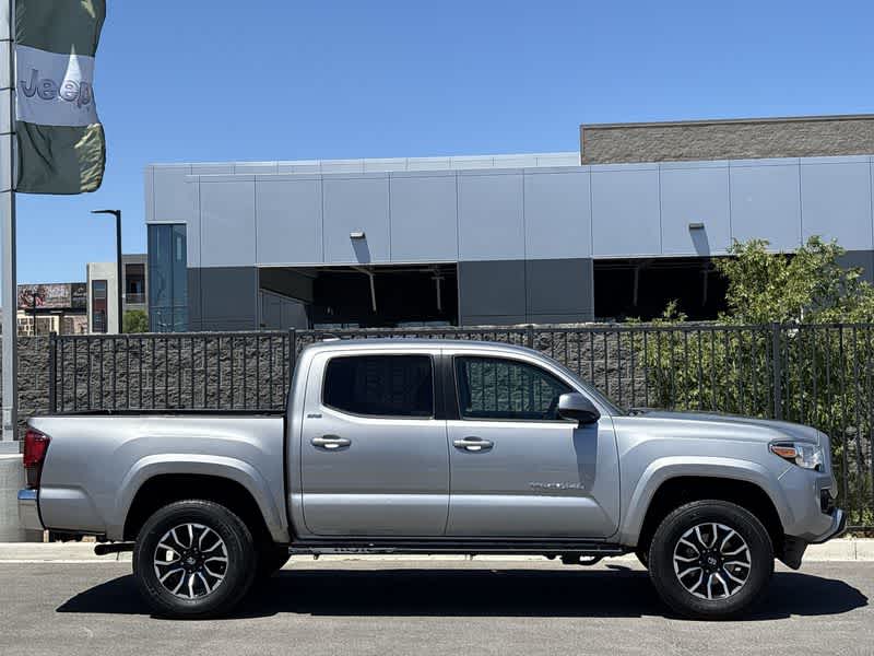 Thumbnail: 2019 Toyota Tacoma - 5