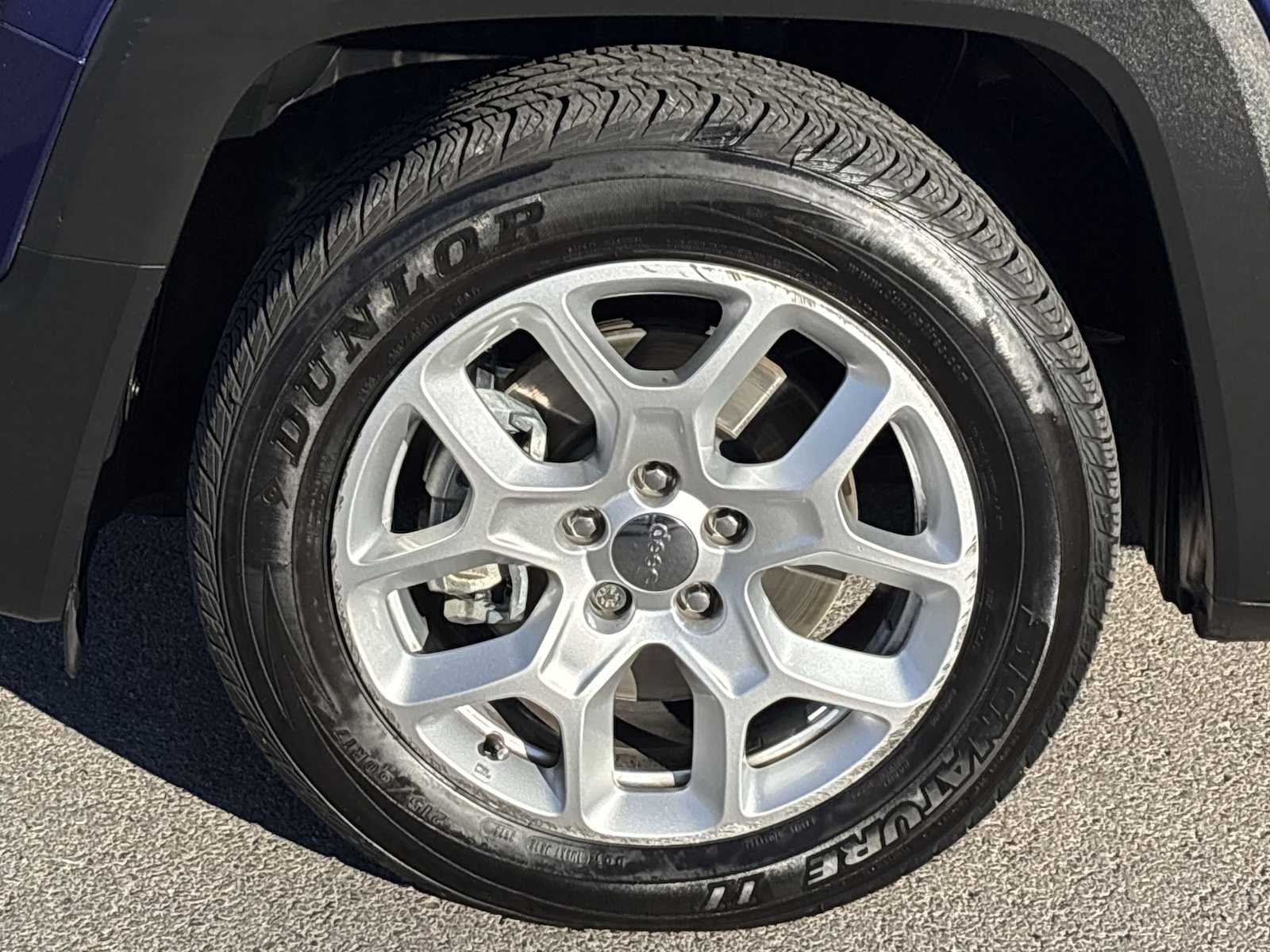 Thumbnail: 2018 Jeep Renegade - 12