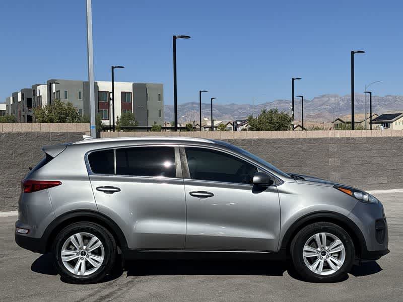 Thumbnail: 2019 Kia Sportage - 8