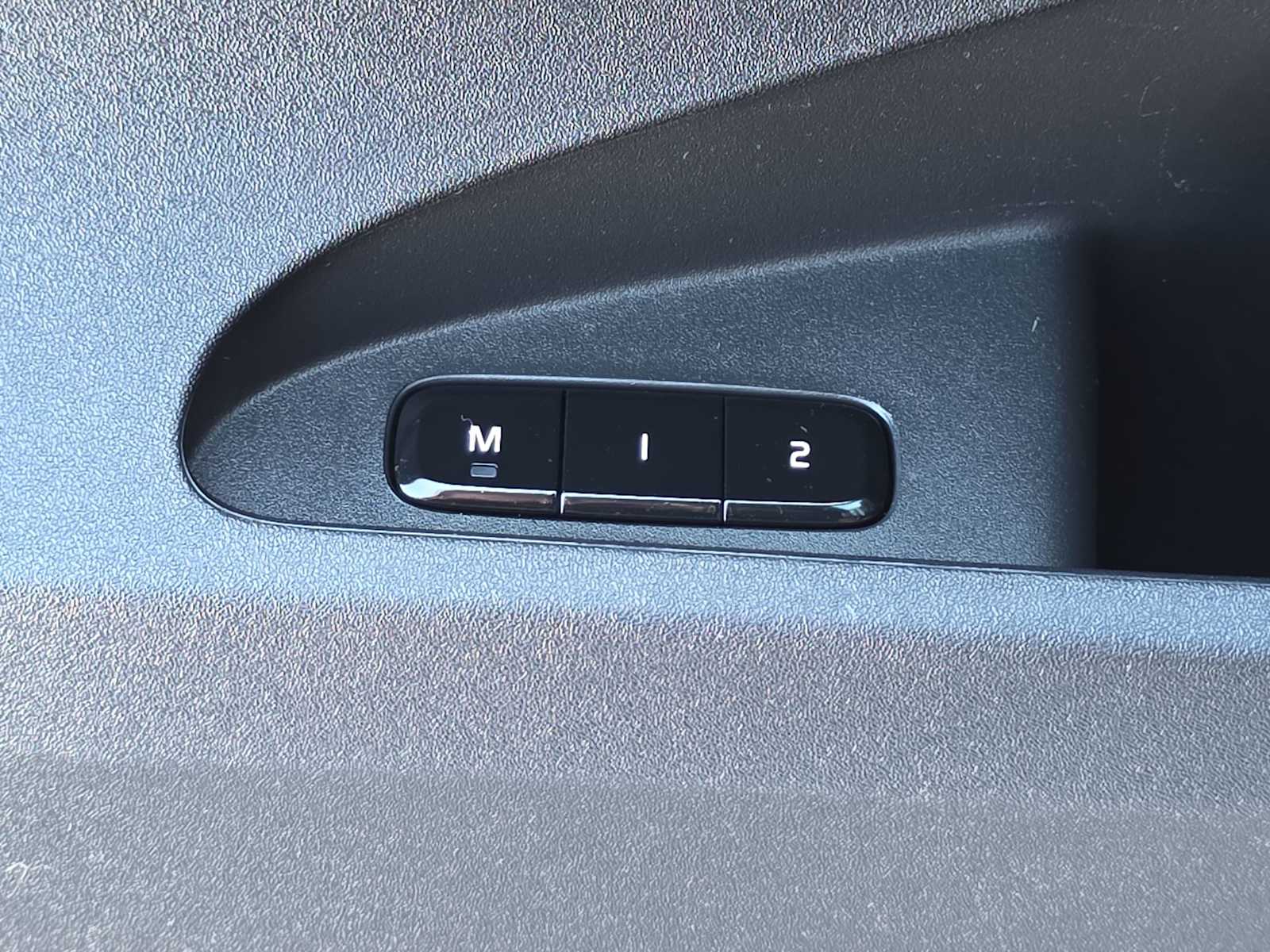 Thumbnail: 2022 Polestar 2 - 28