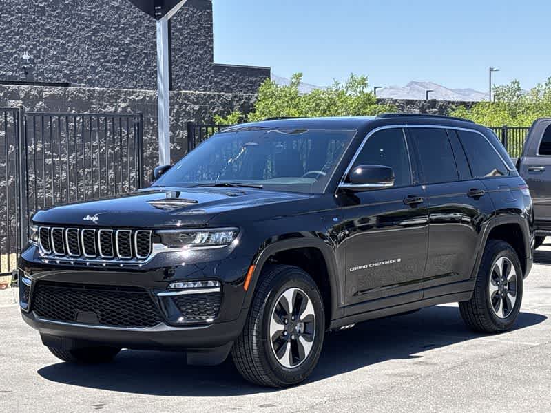 Thumbnail: 2025 Jeep Grand Cherokee - 4