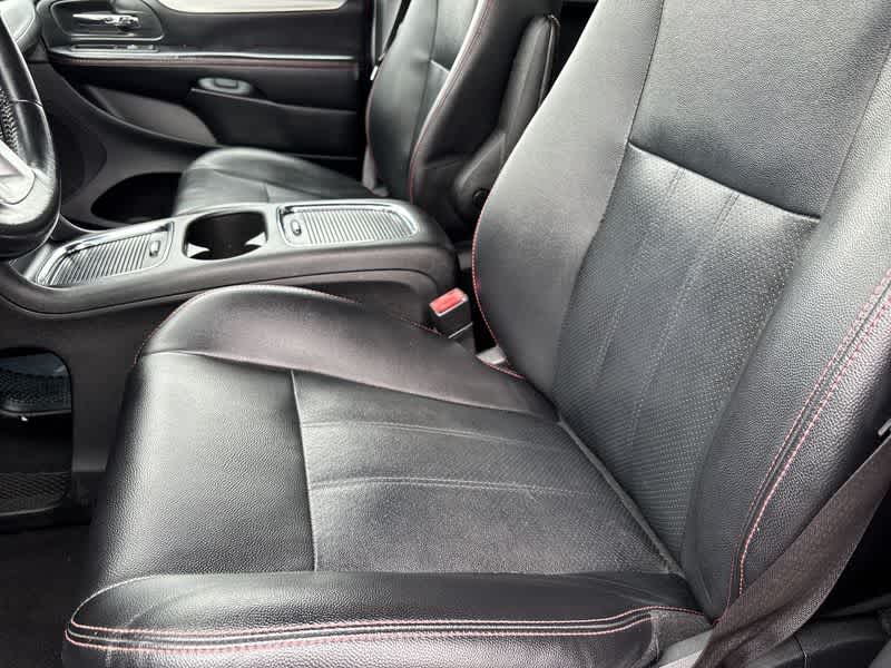 Thumbnail: 2019 Dodge Grand Caravan - 15