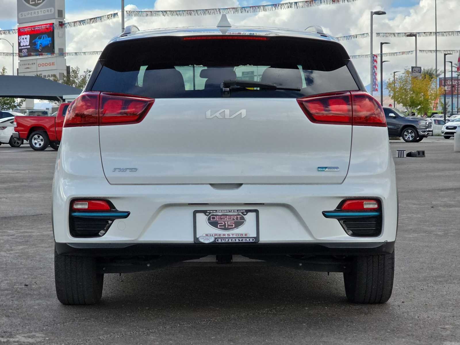 Thumbnail: 2022 Kia Niro - 8