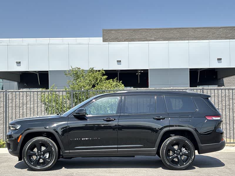 Thumbnail: 2025 Jeep Grand Cherokee L - 5