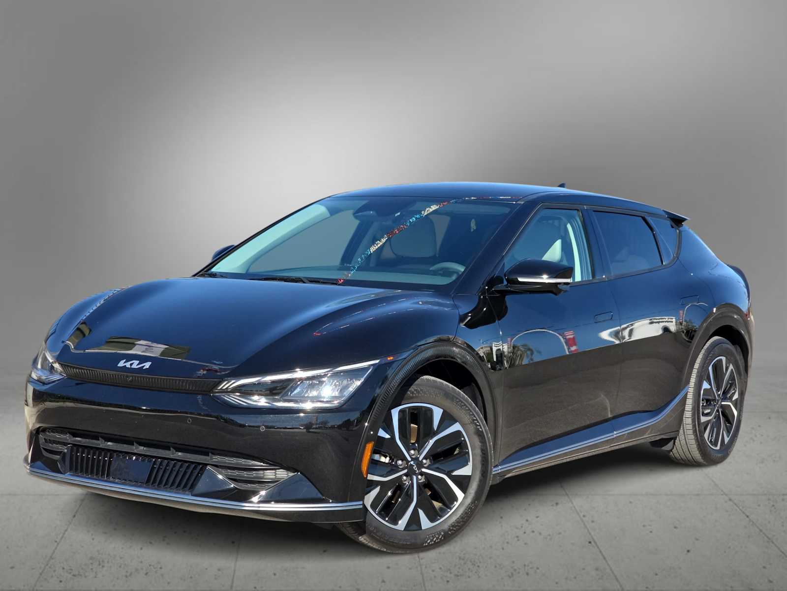 Thumbnail: 2023 Kia EV6 - 1