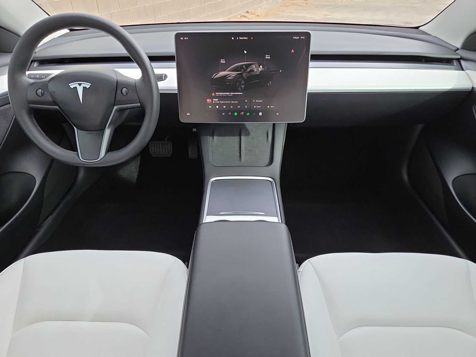 Thumbnail: 2023 Tesla Model 3 - 14