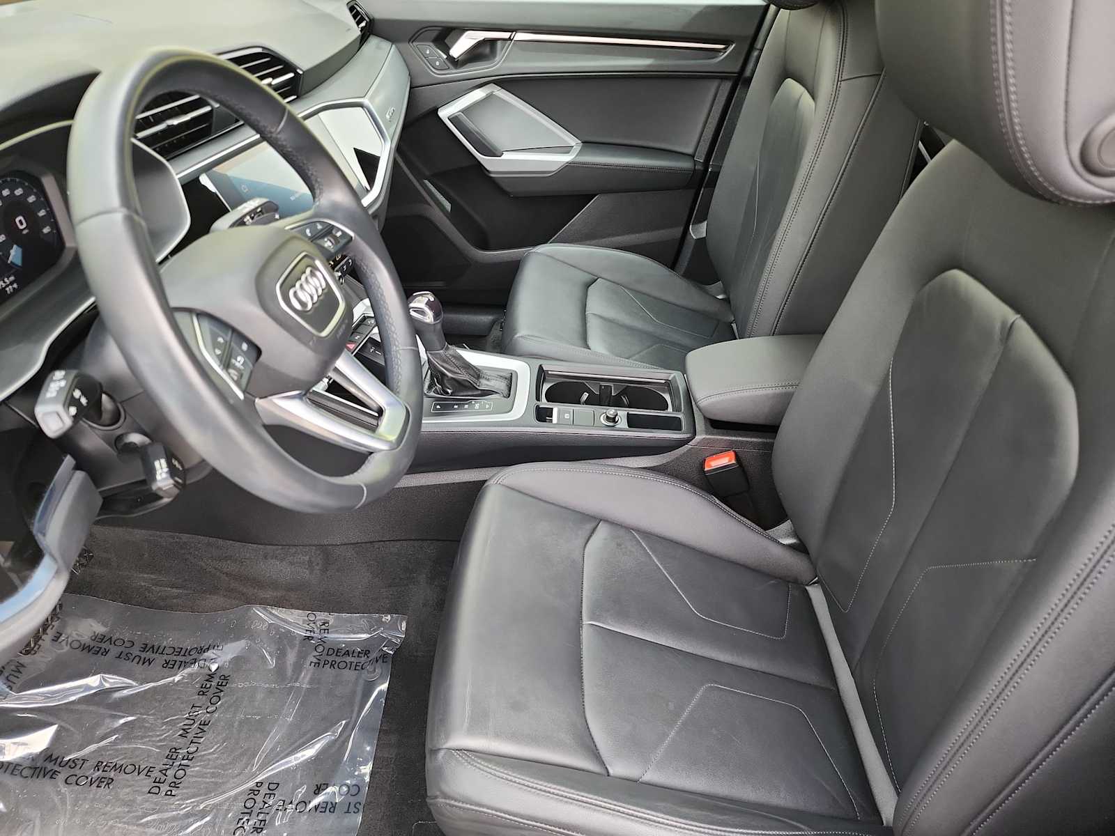 Thumbnail: 2022 Audi Q3 - 15