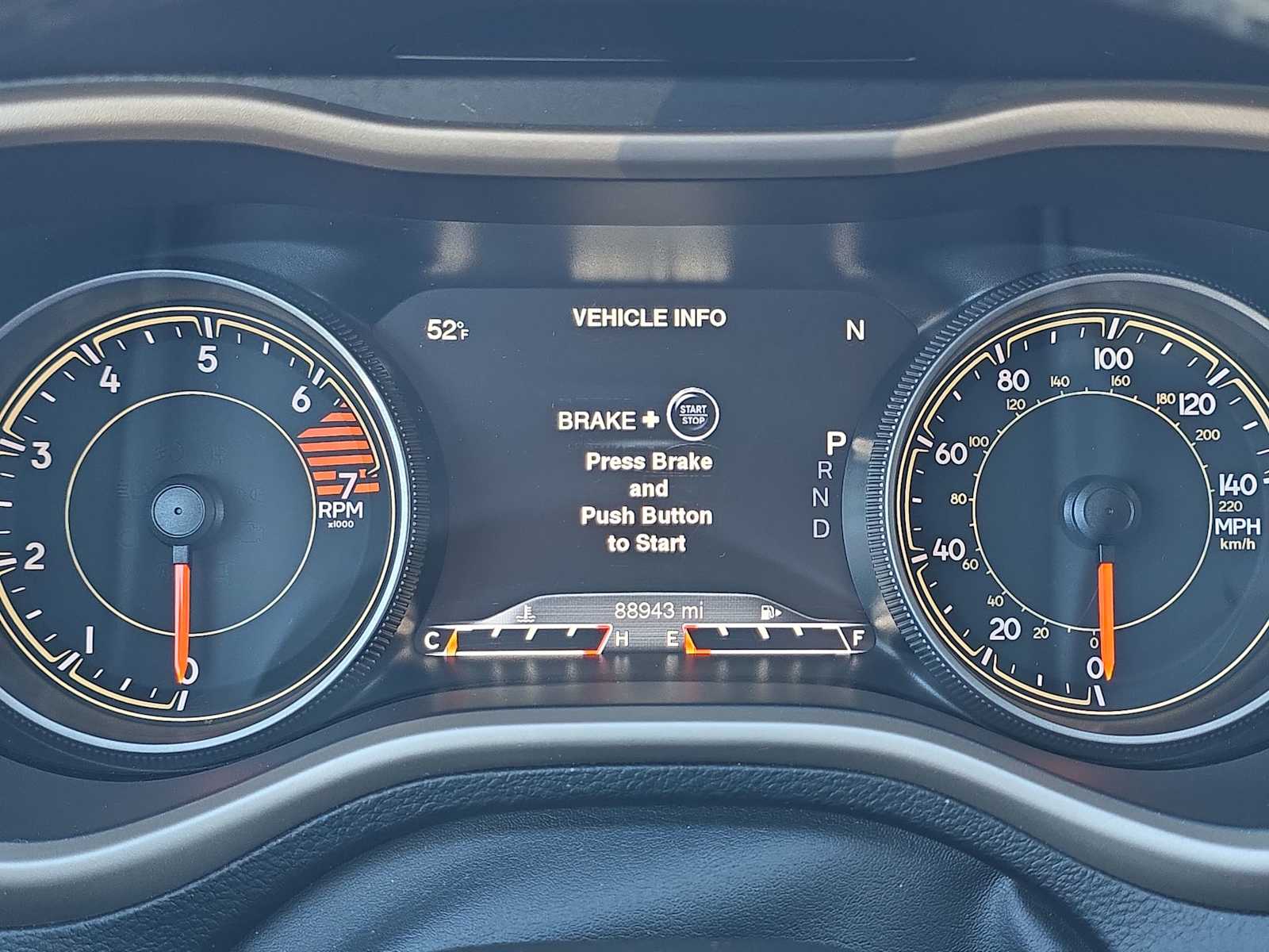 Thumbnail: 2017 Jeep Cherokee - 21