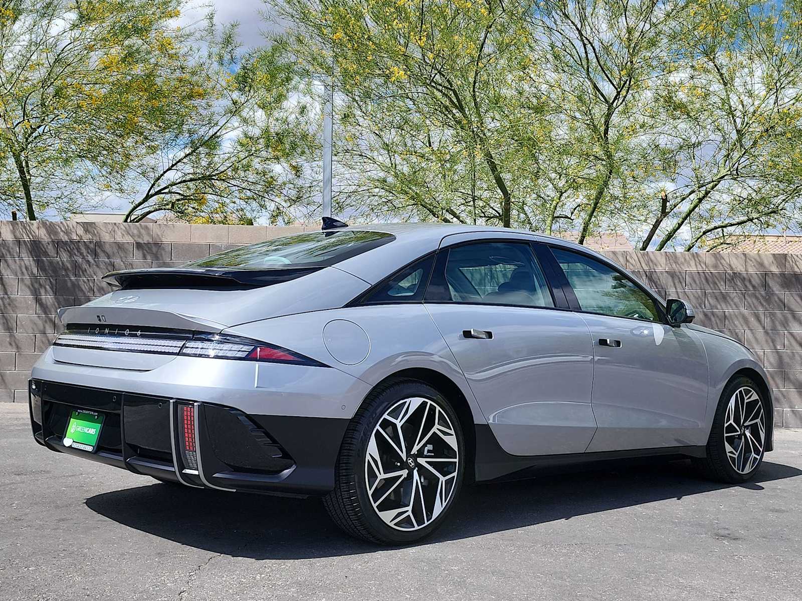 Thumbnail: 2024 Hyundai Ioniq 6 - 9