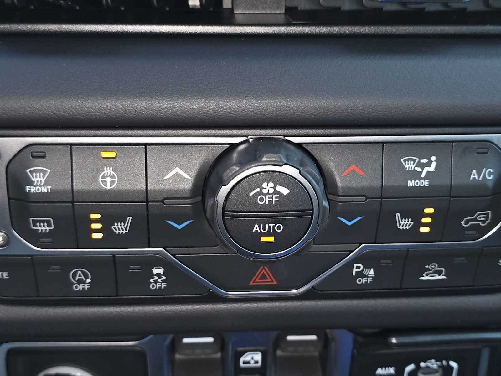 Thumbnail: 2026 Jeep Wrangler - 41