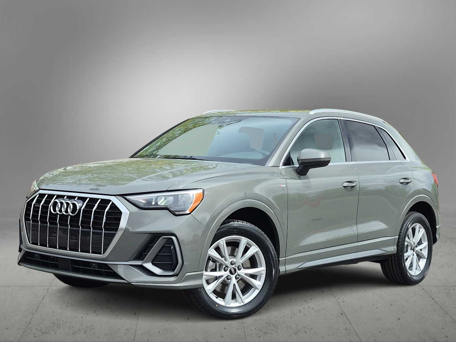 Thumbnail: 2022 Audi Q3 - 1